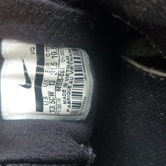 Nike Downshifter 7 Youth Sneakers Black White 13.5CW Athletic - Picture 8 of 8